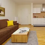 Lägenhetshotell Diana 4*