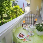 Lägenhetshotell Diana 4*