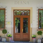 Lägenhetshotell Diana 4*