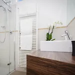 Lägenhetshotell Diana 4*