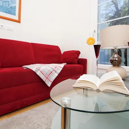 Hotel apartamentowy Diana 4*