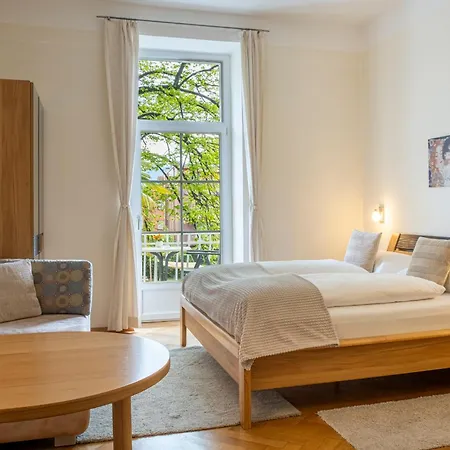 Hotel apartamentowy Diana 4*