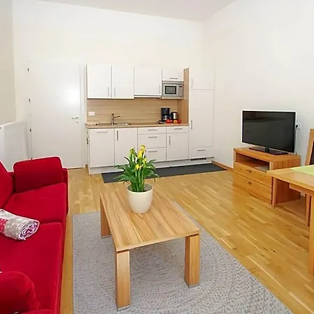Aparthotel Diana 4*