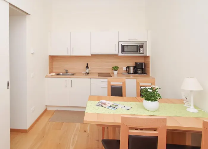 Ξενοδοχείο με διαμερίσματα Diana