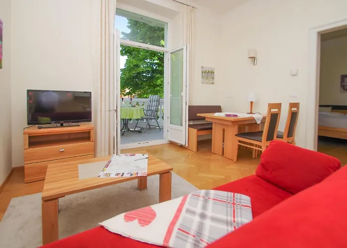 公寓式酒店 Diana 4*