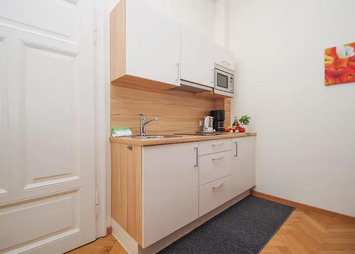 Ξενοδοχείο με διαμερίσματα Diana Μεράνο